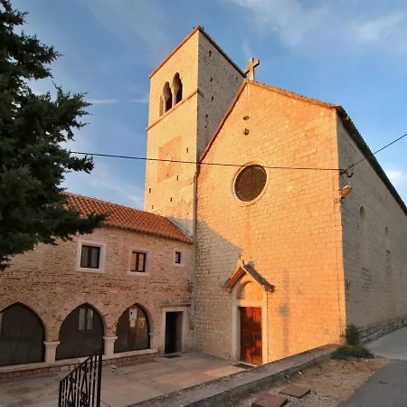 Lucija *