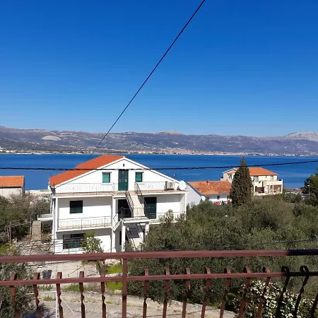 Guest house Lucija